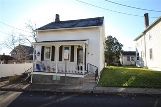44 E Walnut St, Nazareth, PA 18064