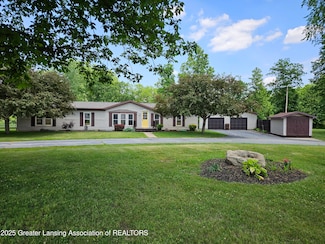 13723 Clintonia Rd, Portland, MI 48875
