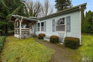 4449 Beach Dr E Unit 25, Port Orchard, WA 98366