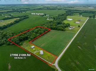27998 210th Rd, Marshall, MO 65340