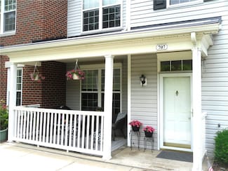 707 Sonie Dr, Sewickley, PA 15143