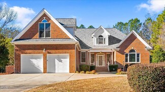1801 Amethyst Ridge Dr, Raleigh, NC 27604