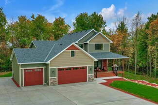 19151 Shamrock Ln, Shafer, MN 55074