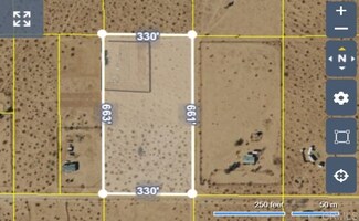 60610 Stearman Rd, Landers, CA 92285