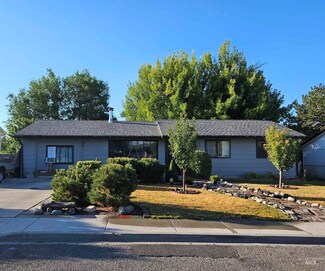 731 20th Ave E, Jerome, ID 83338
