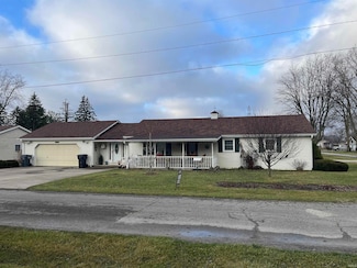 112 S Burr St, Redkey, IN 47373