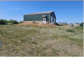 4944 14f St NW, Garrison, ND 58540