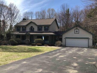 140 Hollister Rd, Corinth, NY 12822