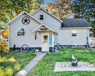 8908 9a Rd, Plymouth, IN 46563