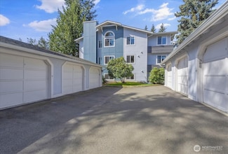 915 N 163rd St Unit C17, Shoreline, WA 98133
