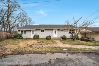 404 Schrader St, Taylor, PA 18517