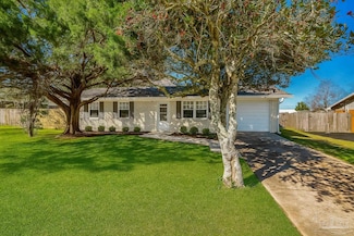 4697 Cyril Dr, Milton, FL 32571