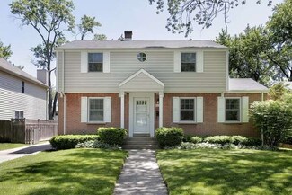 909 Rosemary Terrace, Deerfield, IL 60015