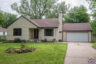 2144 SW Indian Trail, Topeka, KS 66614
