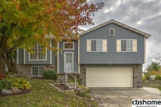 1103 Rawhide Rd, Papillion, NE 68046