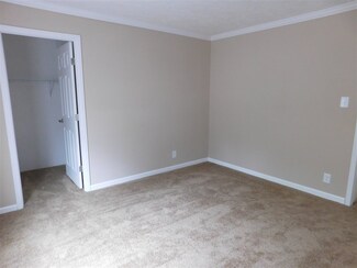 3 Adder Ln Unit 3, Seabrook, NH 03874
