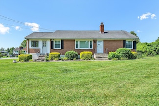 7704 Barrens Rd, Roanoke, VA 24019