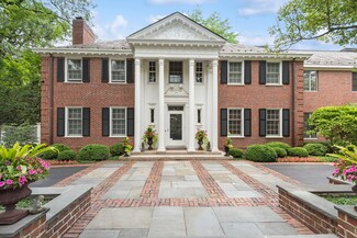 927 Romona Rd, Wilmette, IL 60091