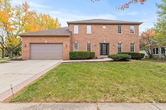498 Waubonsee Cir, Oswego, IL 60543