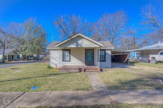 206 Latimer St, Mooringsport, LA 71060