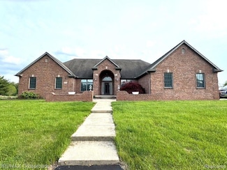 12161 Ladd Rd, Brooklyn, MI 49230