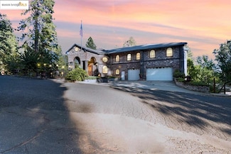 23955 Red Cedar St, Twain Harte, CA 95383