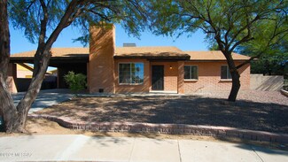 5561 S Pin Oak Dr, Tucson, AZ 85746