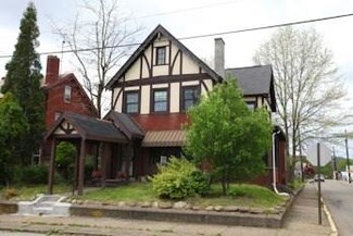 1021 5th St, New Brighton, PA 15066