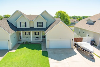 2405 Calcutta Dr, Salina, KS 67401