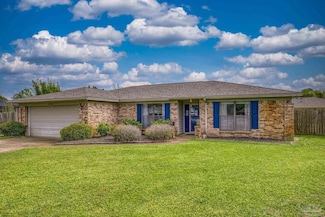 513 Briarwood Dr, Pensacola, FL 32506