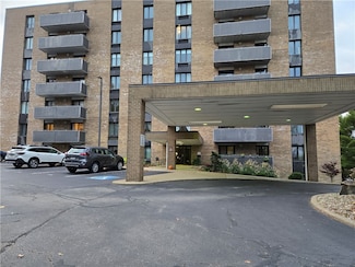 820 E Beau St Unit 2L, Washington, PA 15301