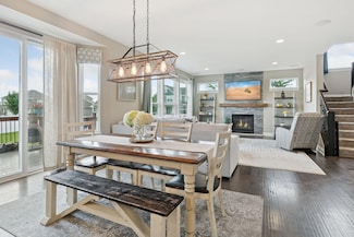 1437 Copper Hills Dr, Carver, MN 55315