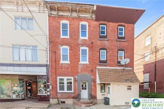 25 W Coal St, Shenandoah, PA 17976