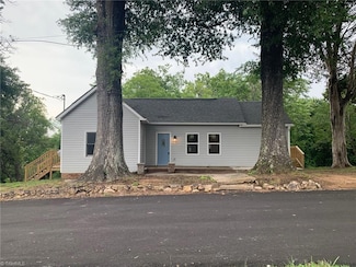 744 Caleb St, Eden, NC 27288