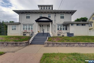 323-329 18th Ave, Paterson, NJ 07504