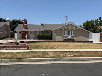 21045 Hemmingway St, Canoga Park, CA 91304