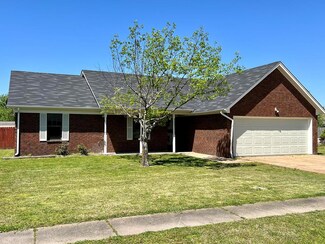 317 Southwind Dr, Marion, AR 72364