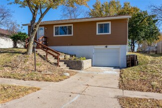 2975 7th St, Marion, IA 52302