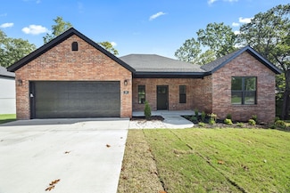 98 Selkirk Dr, Bella Vista, AR 72715