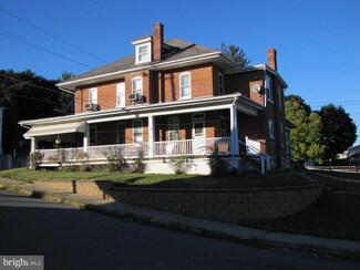 1864 N Main St, Bechtelsville, PA 19505