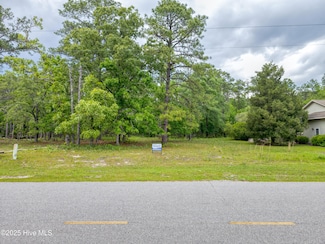 2302 Caracara Dr, Fairfield Harbour, NC 28560