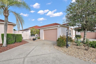 623 Delgado Ave, Lady Lake, FL 32159