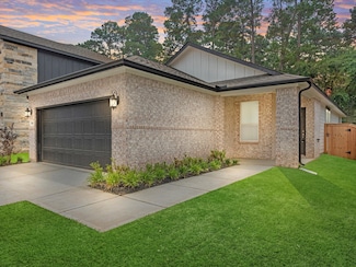1749 Succotash Oak Ct, Conroe, TX 77304