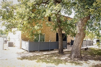 2400 Blanco Dr Unit B, College Station, TX 77845