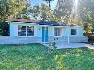 2932 Karen Ave, Largo, FL 33774