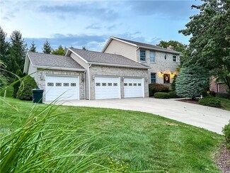 102 Marco Dr, Rostraver Township, PA 15012
