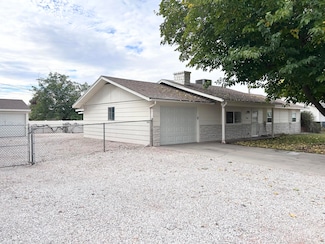 2687 Red Mountain Dr, Santa Clara, UT 84765