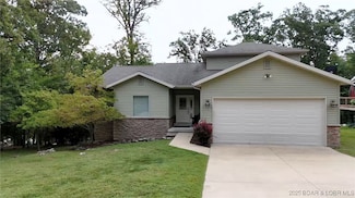 748 Linn Creek Rd, Village of Four Seasons, MO 65049