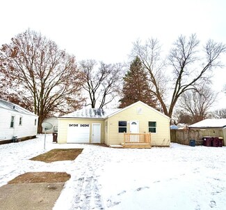 417 Wilshire Dr, Machesney Park, IL 61115