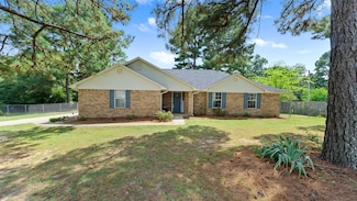 4 Dan Michael Dr, Texarkana, TX 75501